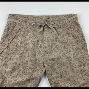 Sundance Rose Print Linen Blend Shorts 12